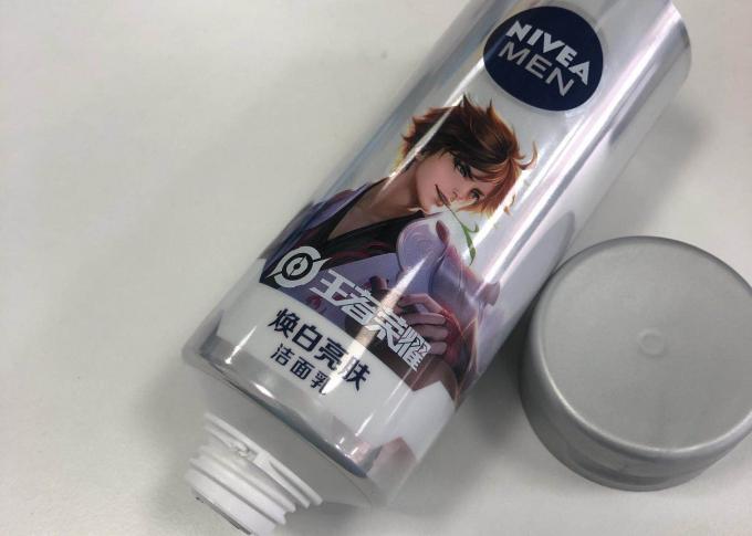 アンカ・ポイント、CAL +材料が付いているNIVEAの人の顔の洗剤の化粧品の包装の管