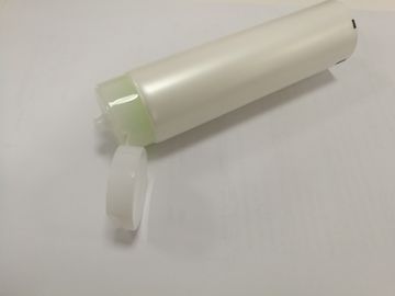 顔の洗剤の真珠の白いプラスチック圧搾の管PBL Dia 40および170mmの高さ100g